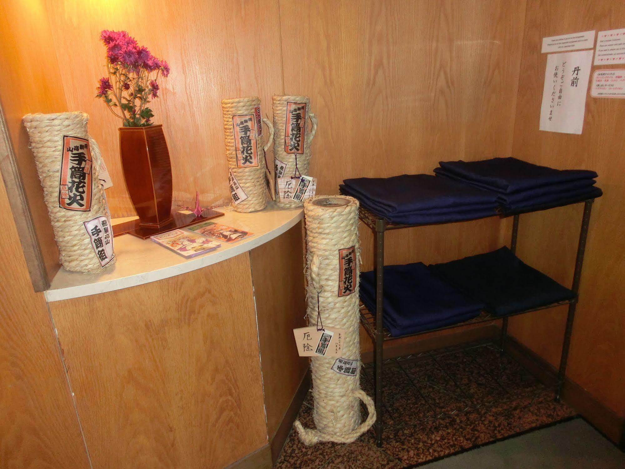 Takayama City Hotel Four Seasons מראה חיצוני תמונה